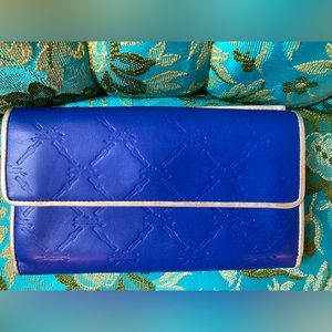 Longchamp hard to find wallet